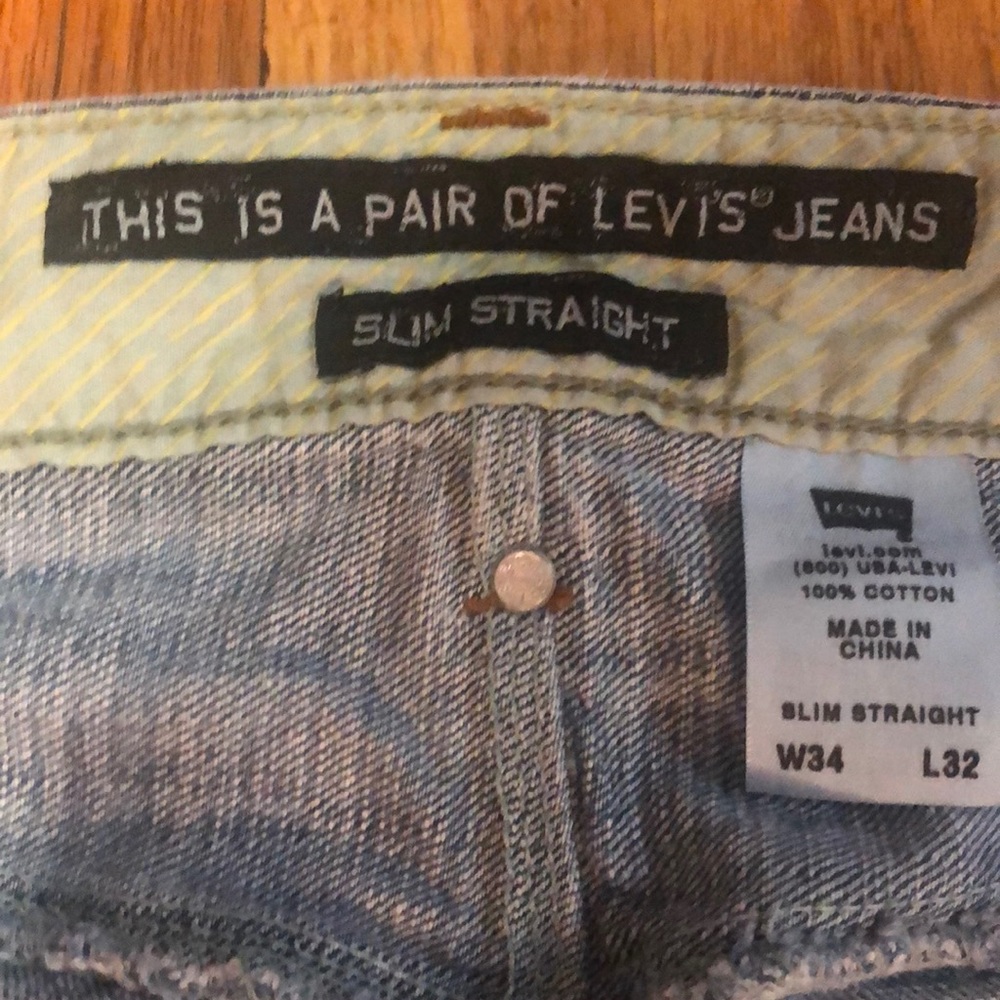 VINTAGE LEVI JEANS - Picture 2 of 6